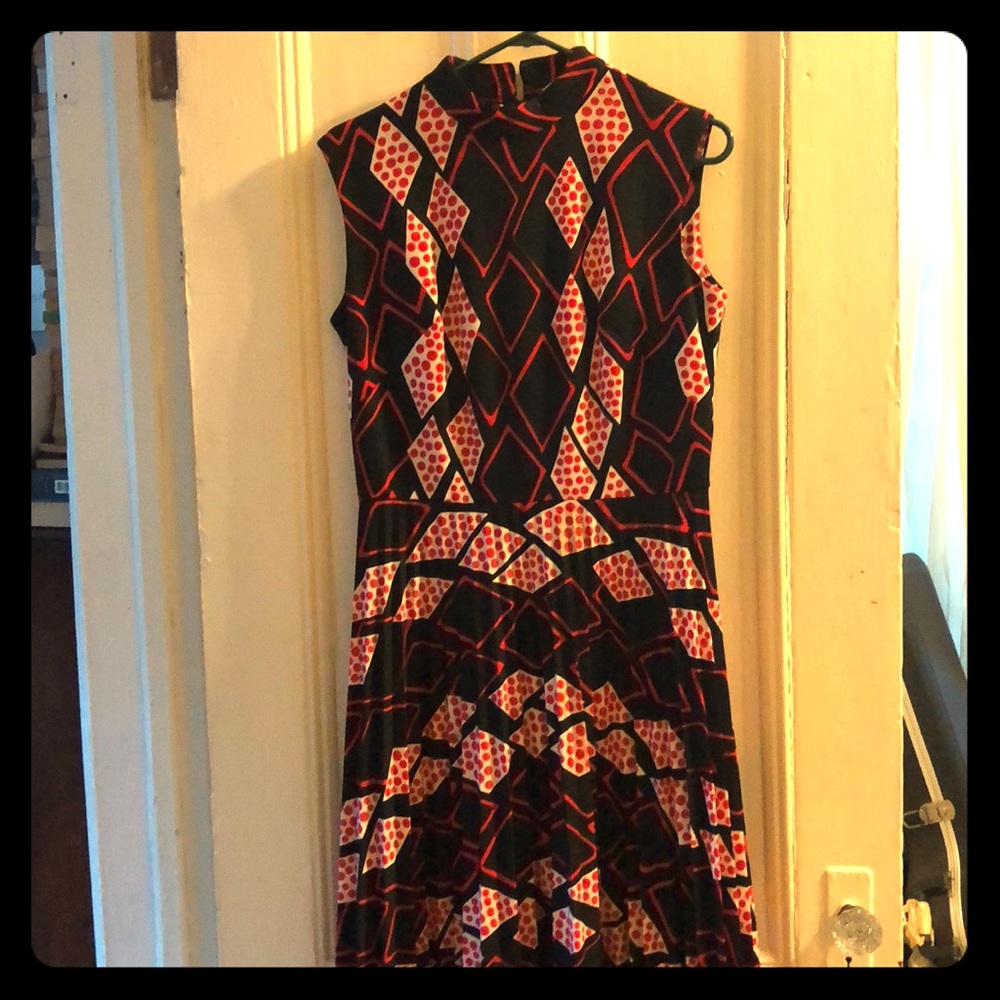 Vintage Sleeveless Dress with Pleated Skirt